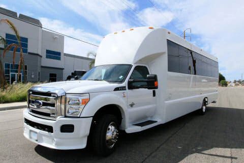 Nashville 25 Passenger Limo bus